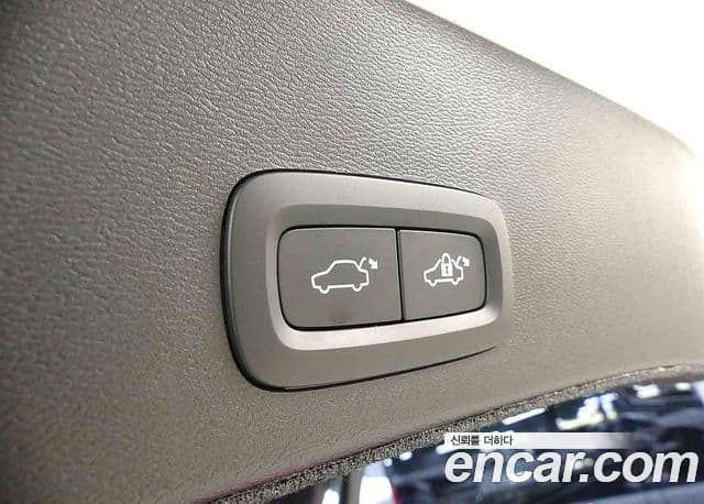 Volvo XC40 2024 — ფოტო 20/20