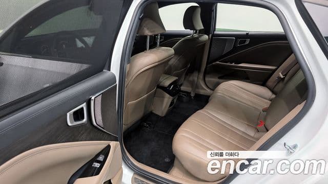 Kia K8 2022 — Şəkil 12/20