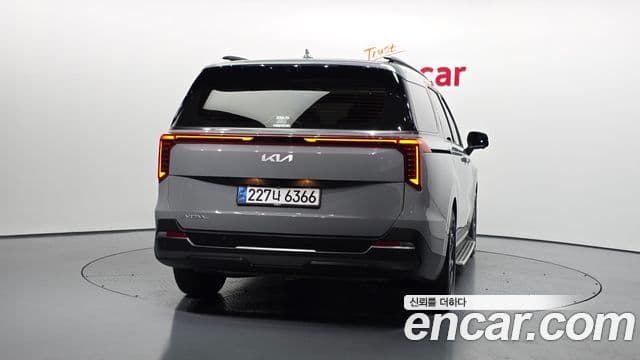 Kia Carnival 2024 — ფოტო 4/20