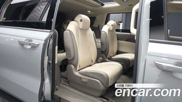 Kia Carnival 2024 — ფოტო 12/20