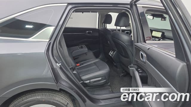 Kia Sorento 2022 — ფოტო 11/20