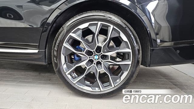 BMW X7 2025 — Photo 14/35
