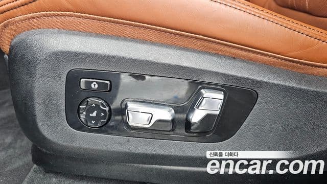 BMW X7 2025 — Photo 24/35