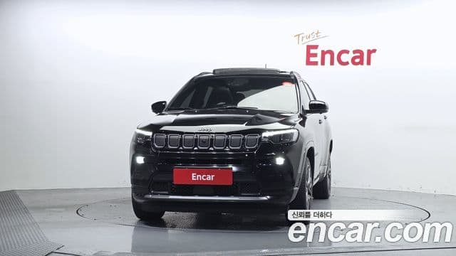 Jeep Compass 2022 — ფოტო 3/20