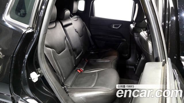 Jeep Compass 2022 — ფოტო 11/20