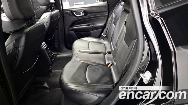 Jeep Compass 2022 — ფოტო 12/20