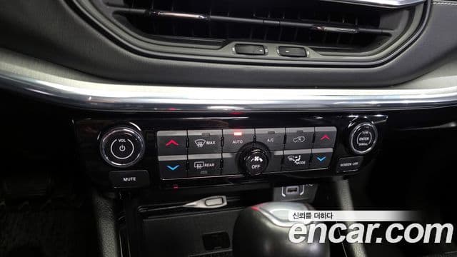 Jeep Compass 2022 — ფოტო 19/20