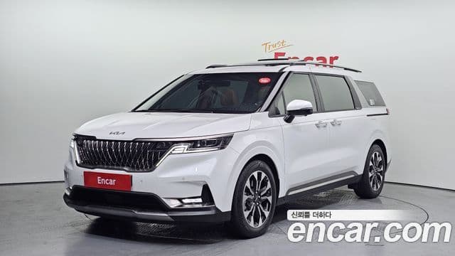 Kia Carnival 2023 — Фото 1/20