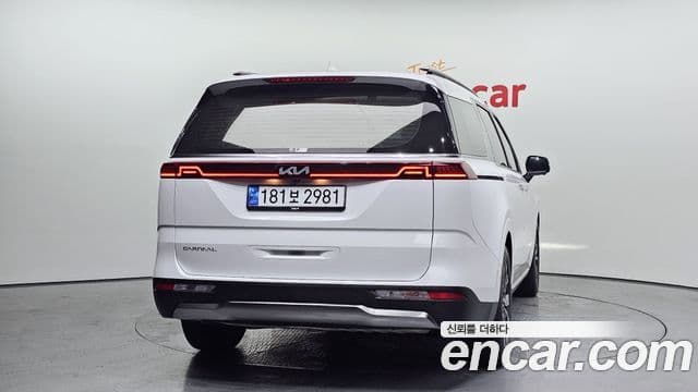 Kia Carnival 2023 — Фото 4/20