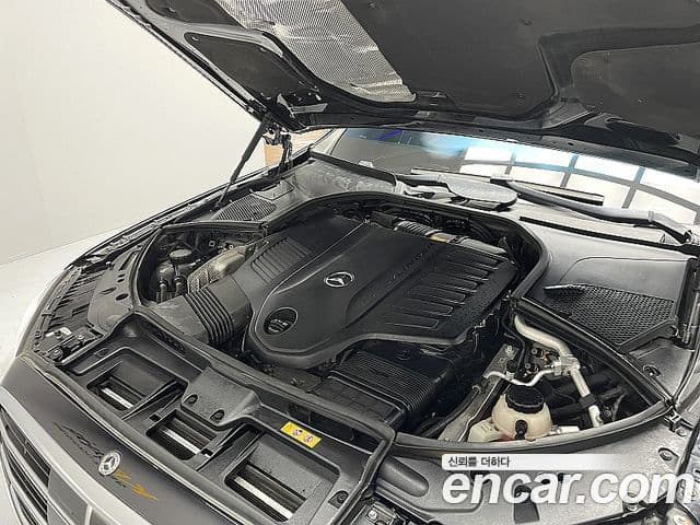 Mercedes-Benz S-Class 2021 — ფოტო 18/20