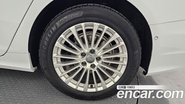 Audi A6 2021 — Photo 4/33