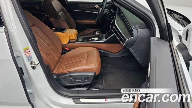 Audi A6 2021 — Photo 22/33