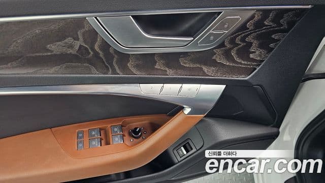 Audi A6 2021 — Photo 12/33