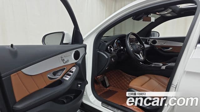 Mercedes-Benz GLC-Class 2022 — Фото 10/20