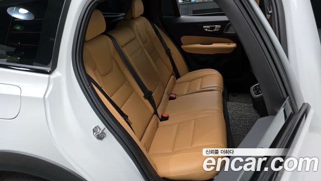 Volvo V60 Cross Country 2020 — Фото 12/20