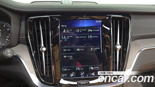 Volvo V60 Cross Country 2020 — Фото 15/20