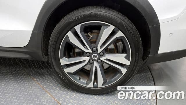 Volvo V60 Cross Country 2020 — Photo 30/35