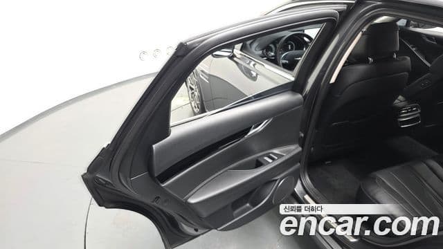 Genesis G80 2020 — ფოტო 32/41