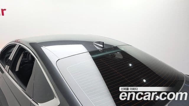 Genesis G80 2020 — ფოტო 28/41