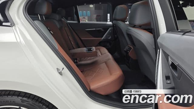 BMW 5 Series 2024 — ფოტო 12/20