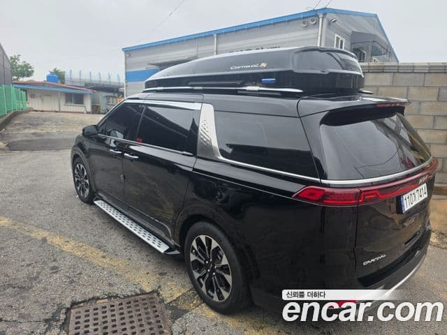 Kia Carnival 2023 — Фото 2/20