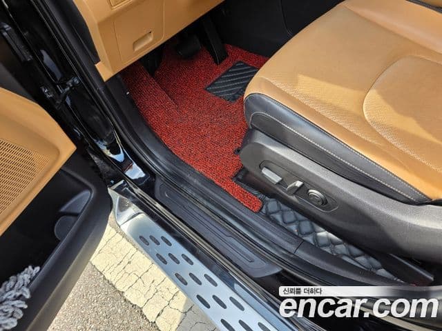 Kia Carnival 2023 — Фото 9/20