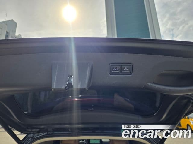 Kia Carnival 2023 — Фото 15/20