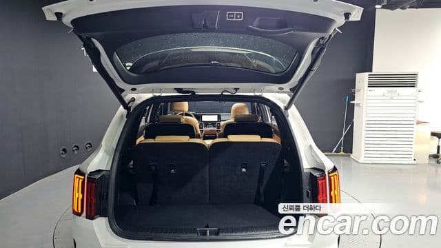 Kia Sorento 2022 — Фото 20/20