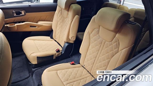 Kia Sorento 2022 — Şəkil 10/38