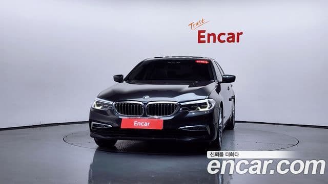 BMW 5 Series 2019 — Şəkil 3/20