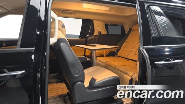 Kia Carnival 2023 — Şəkil 11/20