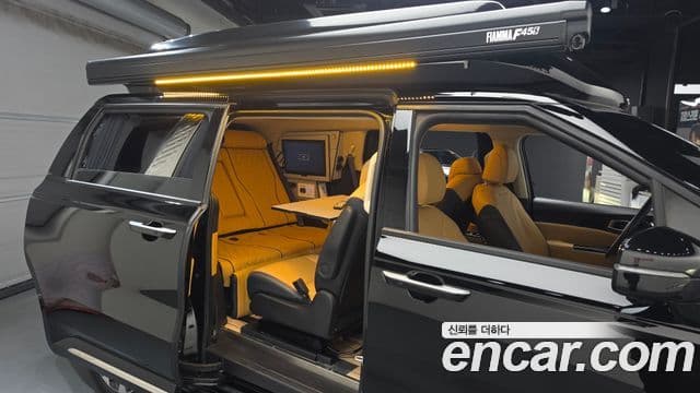 Kia Carnival 2023 — Фото 16/20