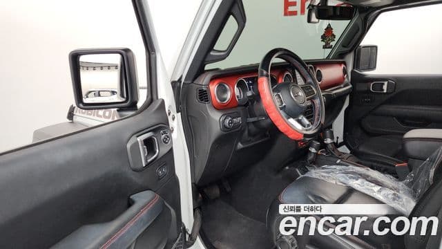 Jeep Wrangler 2020 — ფოტო 10/20