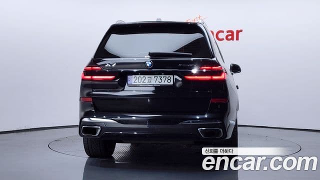 BMW X7 2024 — Photo 18/20