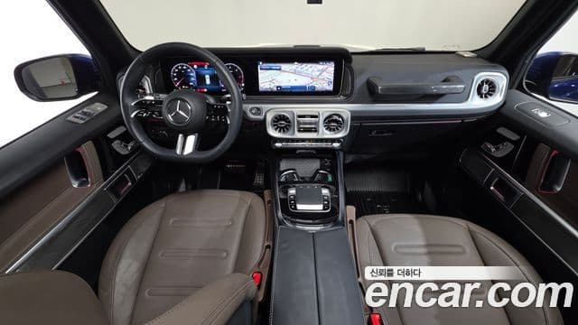 Mercedes-Benz G-Class 2024 — Photo 27/33