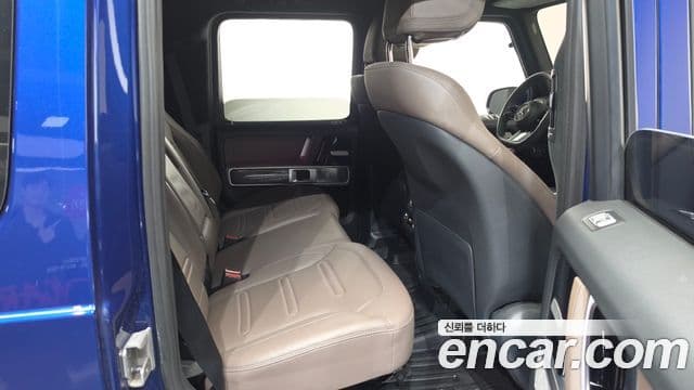 Mercedes-Benz G-Class 2024 — Photo 19/33