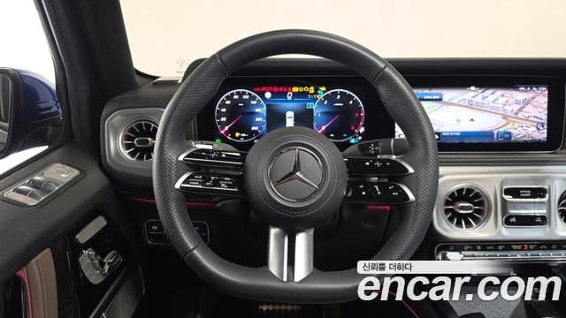 Mercedes-Benz G-Class 2024 — Photo 11/33