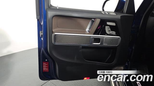 Mercedes-Benz G-Class 2024 — Photo 7/33