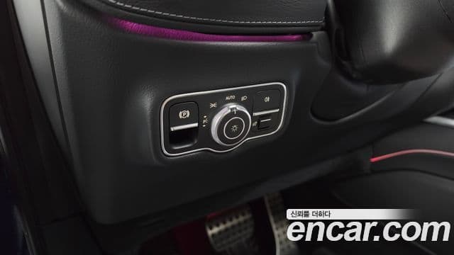 Mercedes-Benz G-Class 2024 — Photo 10/33
