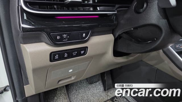 Kia Carnival 2024 — Фото 19/20