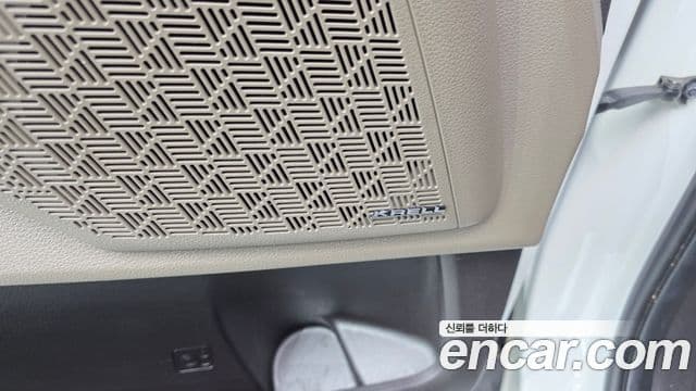Kia Carnival 2024 — Şəkil 13/33