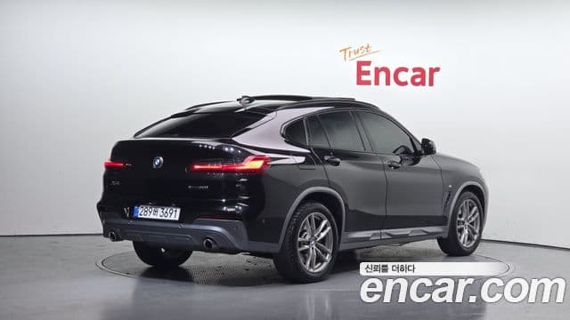 BMW X4 2021 — Şəkil 1/20