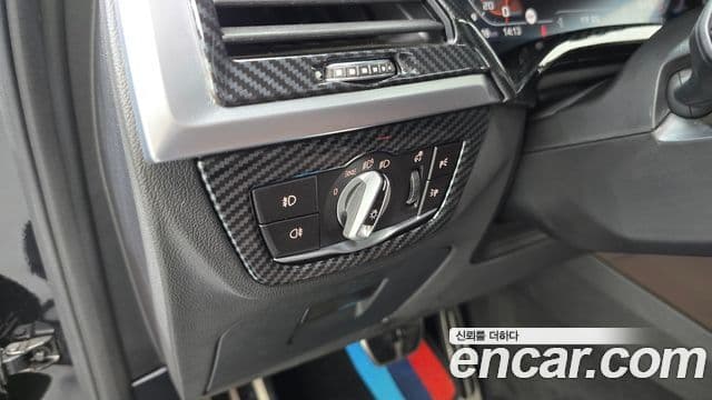 BMW X4 2021 — Şəkil 14/20