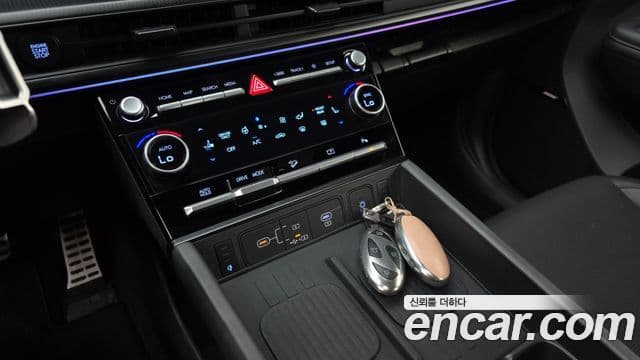 Hyundai Santa Fe 2024 — Şəkil 18/20