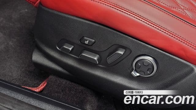 Genesis GV70 2023 — Şəkil 30/30
