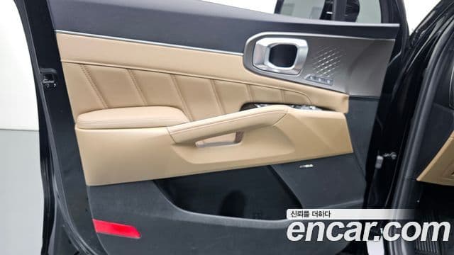 Kia Sorento 2024 — Photo 21/32