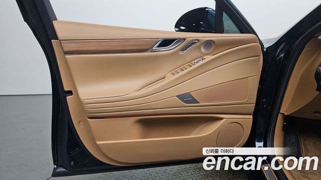 Genesis G80 2025 — Photo 14/38