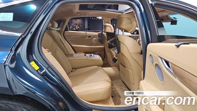 Genesis G80 2025 — Photo 32/38