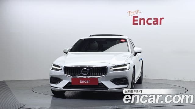 Volvo S60 2020 — ფოტო 3/20