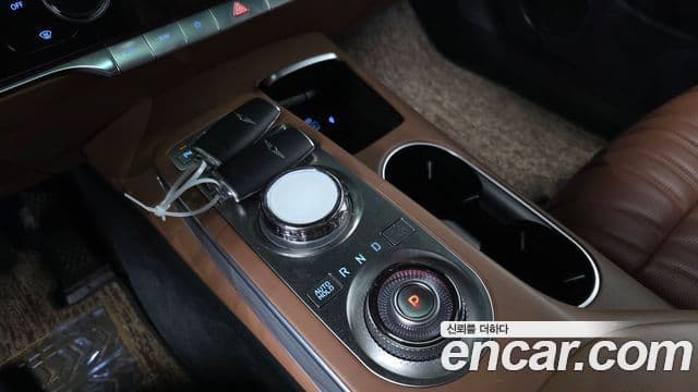 Genesis GV70 2022 — Şəkil 9/20